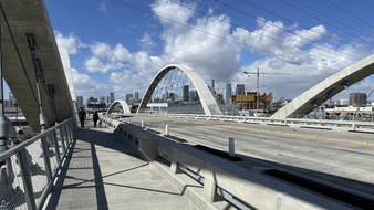Enlarge photo 155