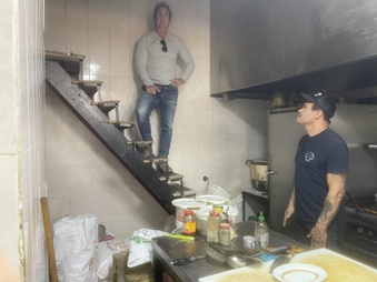 Enlarge photo 18
