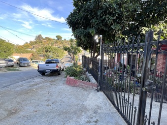 Enlarge photo 23