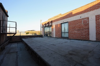 Enlarge photo 21