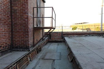 Enlarge photo 22