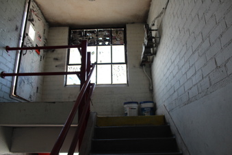 EXT: Balcony Stunt
