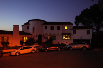 Ext Death Knock House