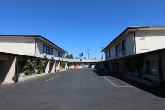 Enlarge photo 19