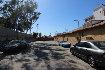 Enlarge photo 12