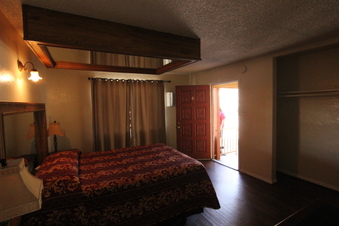 Enlarge photo 33