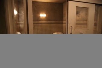 Enlarge photo 130