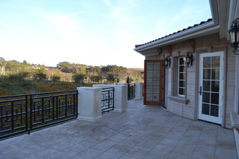 Enlarge photo 69