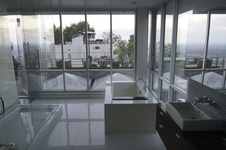 Enlarge photo 64