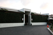 Enlarge photo 2