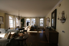 Enlarge photo 1