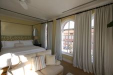 Enlarge photo 11