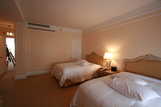 Enlarge photo 43