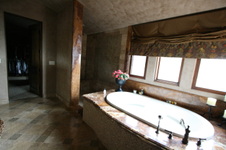 Enlarge photo 82