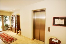 Enlarge photo 65