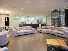 Enlarge photo 58