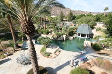 Enlarge photo 106