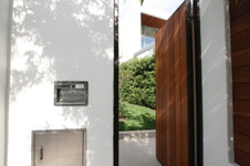 Enlarge photo 1