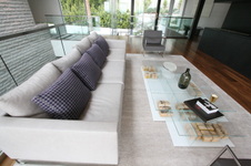 Enlarge photo 77