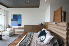 Enlarge photo 80