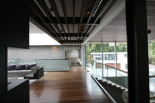 Enlarge photo 98