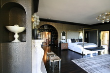 Enlarge photo 180