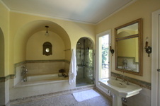 Enlarge photo 203
