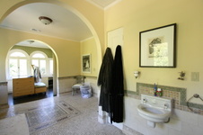Enlarge photo 210