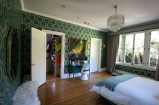 Enlarge photo 237