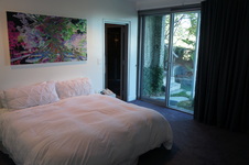Enlarge photo 140