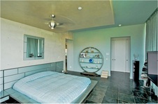 Enlarge photo 112