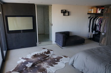 Enlarge photo 64