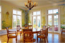 Enlarge photo 53