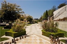 Enlarge photo 196