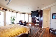 Enlarge photo 70