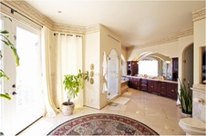 Enlarge photo 77