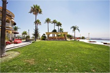Enlarge photo 121
