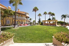 Enlarge photo 119