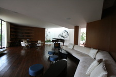 Enlarge photo 35