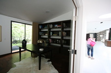 Enlarge photo 44