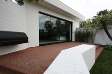 Enlarge photo 105