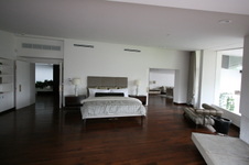 Enlarge photo 112