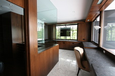 Enlarge photo 125
