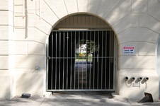 Enlarge photo 3