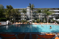 Enlarge photo 2