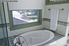 Enlarge photo 61