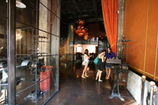 Enlarge photo 1
