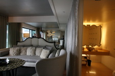 Enlarge photo 36