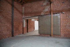 Enlarge photo 37