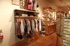 Enlarge photo 16